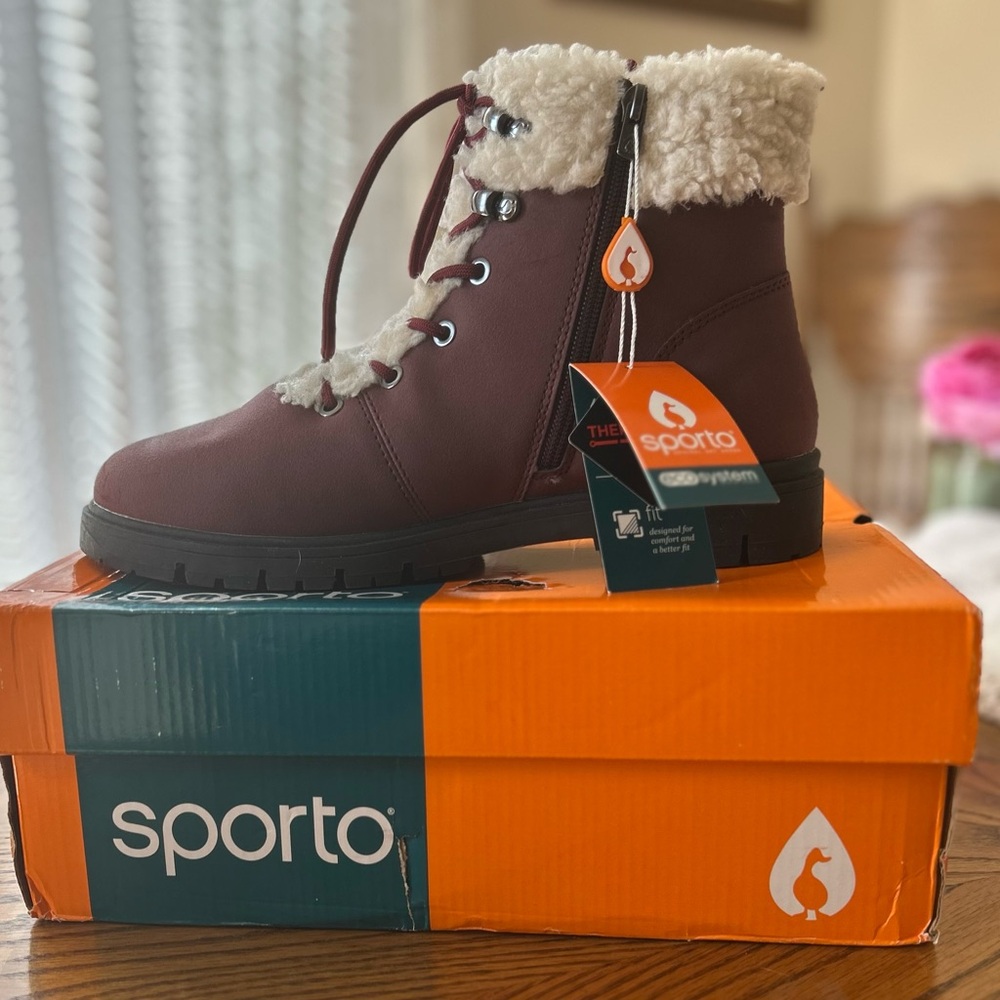 NIB, Sporto, Penny, Water Resistant Boot